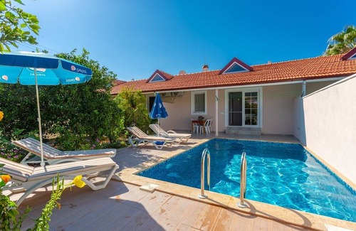 Dalyan City Center Villa | Villa Duman 2: Private Pool, A/C, WiFi, Car Not Required