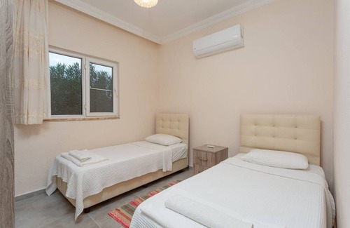 Dalyan City Center Villa | Villa Duman 2: Private Pool, A/C, WiFi, Car Not Required