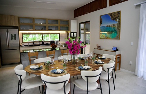 Pipa House | Villa Egeu Pipa | Refinement and Comfort in Nature. 5 minutes from downtown and Madeiro Beach