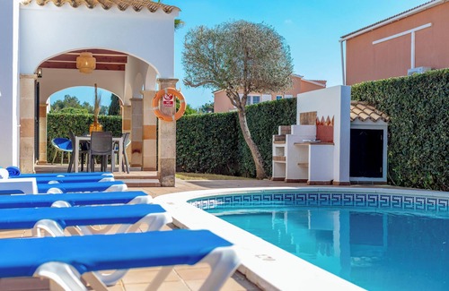 Cala en Blanes House | 'Villa El Pinar 3' with Pool, Wi-Fi, Garden & Terrace