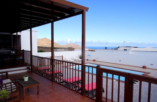 Teguise Villa | Villa El Mojón with private pool in Teguise