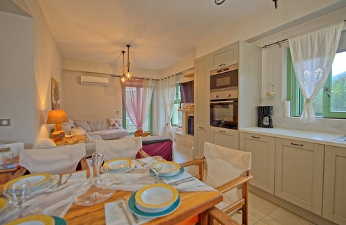 Almiros Beach Villa | Villa Elaia – Vacation villa with private pool in Corfu, Greece