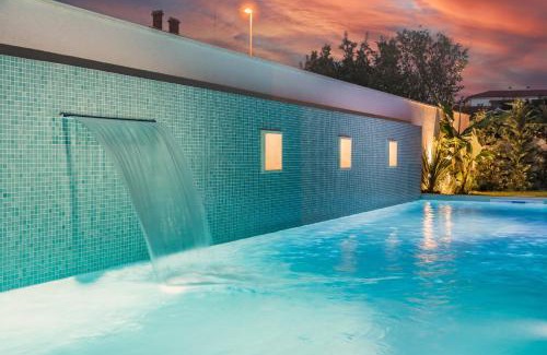 Fazana Villa | Villa Elena Deluxe mit Whirlpool und beheiztem Pool am Meer und wunderschönen Blick auf die Brijuni Inseln