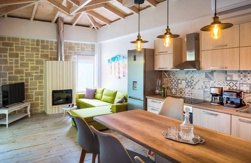Nopigia Villa | Villa Elenitsa - Two Bedroom Villa, Sleeps 4
