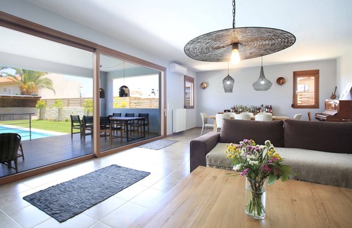 Kokkini Chani Villa | Villa Elpida, 4 bedrooms with private pool