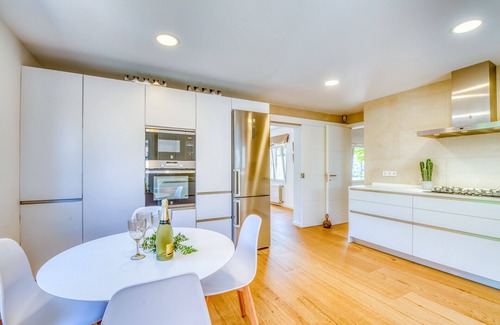 Alcudia Ski Chalet | Villa Encantada in Alcudia natural surroundings