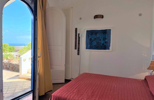 Malfa House | Villa Eolo - wonderful sea view and garden