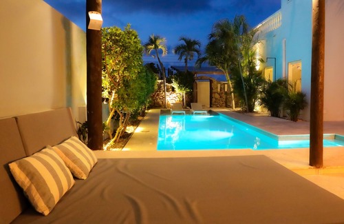 Esmeralda Villa | Villa Esmeralda Aruba 3 min to PALM BEACH & GOLF