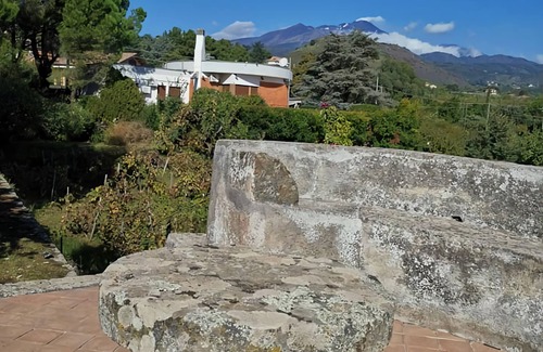 Viagrande Villa | Villa Etna a charming stay along the slopes of the Etna volcano