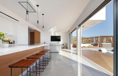 Peyia Town Villa | Villa Euphoria