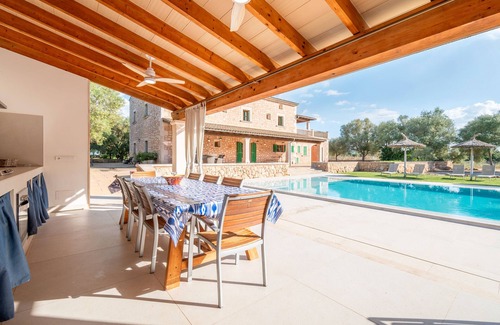 Campos Villa | Villa 'Fadri' with Mountain View, Private Pool and Wi-Fi