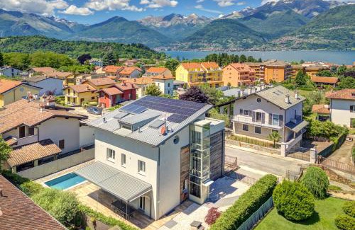 Colico Piano House | Villa Family with pool and amazing panoramic penthouse