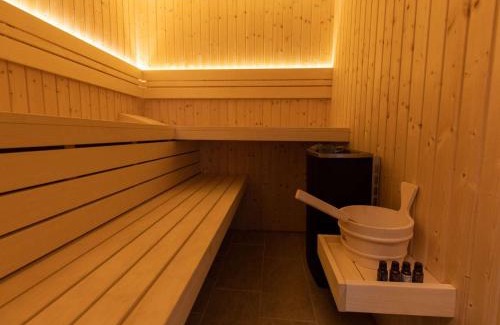 Poljica Villa | Villa Field Hill with Swimming Pool and Tennis Court