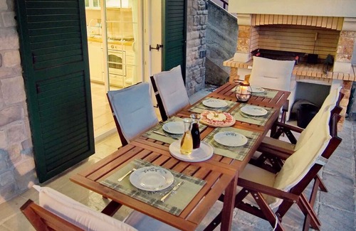 Ribarica House | Villa First row to the sea