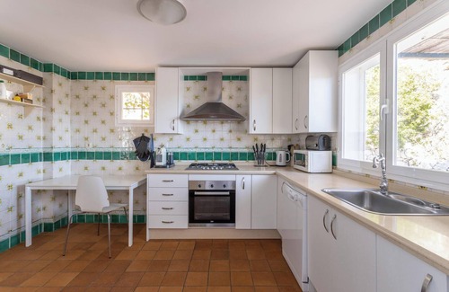 Almunecar Villa | Villa 'Five Star with Heavenly Views' with Sea View, Wi-Fi and Air Conditioning