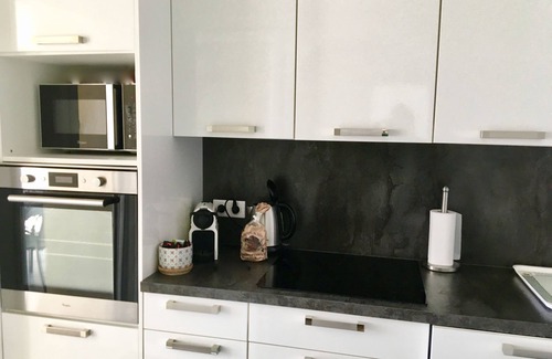 Meria House | Villa flat with garden and direct access to the beach - sensational -