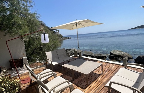 Meria House | Villa flat with garden and direct access to the beach - sensational -