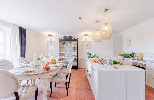 Montecarlo Villa | Villa Flora, a Luxury 3 bedrooms Farmhouse with Pool and Jacuzzi