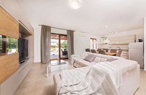 Krsan House | Villa Flora