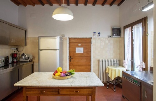 Palaia Villa | Villa Florale (10 Guests) - Family villa with pool in the heart of Tuscany