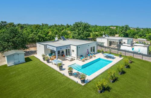 Stokovci Villa | Villa Florentina by Villa Plus