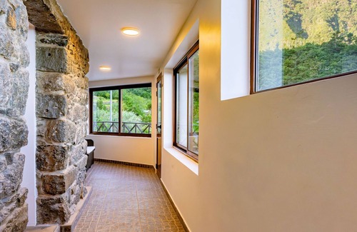 Sao Vicente Cottage | Villa Fontes 7 - Stone House