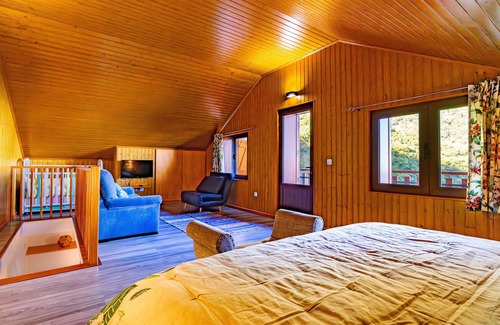Sao Vicente Cottage | Villa Fontes 7 - Stone House