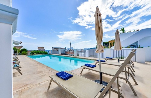 Cala del Portet Villa | Villa for rent in El Portet de Moraira, SAN VICENTE, 50 mts from the water and private pool.