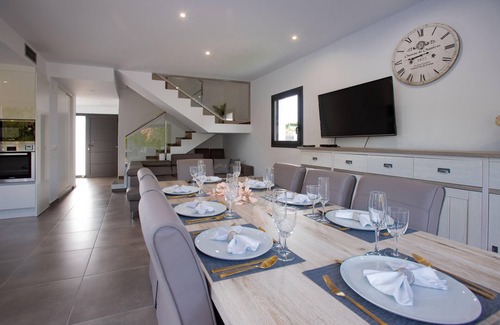 El Mas Bosca House | Villa for rent in Mas Busca, Roses, Costa Brava: Spacious villa with private pool, ideal for families, 3 km from Roses beach.