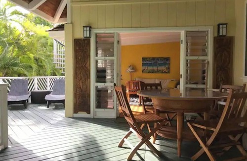 Kalama Tract Villa | Villa Frangipani Tropical Beachside Retreat Kailua