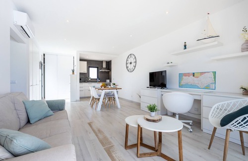 Sagres House | Villa Front Loop with private pool and garden in Sagres