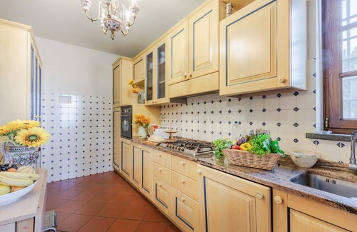 Lucca Villa | Villa Gabry Farmhouse with Incredible View on the Hills close to Lucca Town Centre