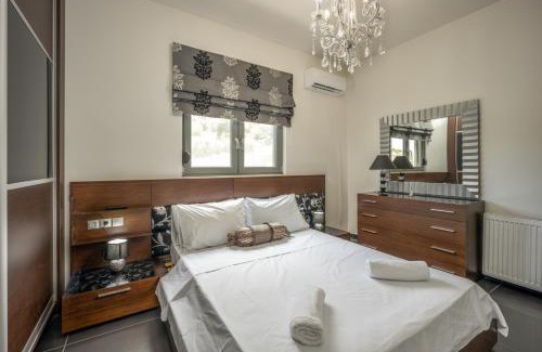 Skotino Apartment | Villa Gaia with Private Swimming Pool