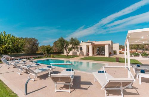 San Michele Salentino Villa | Villa Gelso Bianco con Piscina