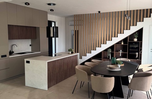 Kolan Villa | Villa Gligora - modern villa with beautiful view of the bay and the mountain.