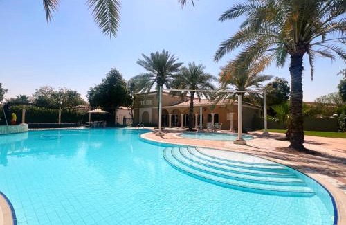 Dubai Investment Park Villa | Villa Green Community West Geranium, DIP 1 - Mint Stay