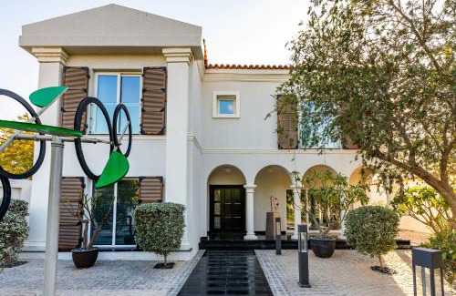 Dubai Investment Park Villa | Villa Green Community West Geranium, DIP 1 - Mint Stay