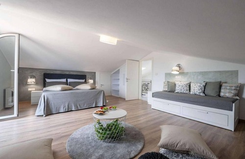 Sumber House | Villa Green Olive is located in a quiet place near the town of Labin.