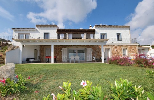 Cannigione Villa | Villa Hammock breathtaking view infinity pool on the Gulf Arzachena-Costa Smeralda