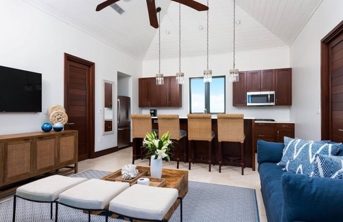 Leeward Settlement Villa | Villa Hawksbill - Located in Magnificent Grace Bay with Private Pool