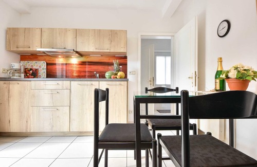 Seebad Heringsdorf Apartment | Villa Hohe Düne 09 - modern furnishings with south-east facing terrace