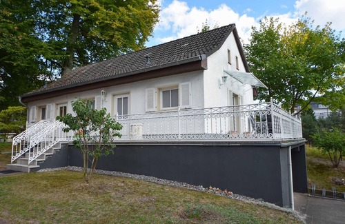 Seebad Heringsdorf Apartment | Villa Hohe Düne 09 - modern furnishings with south-east facing terrace