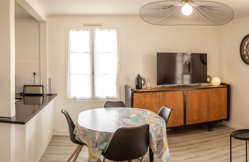 Saint-Martin-de-Re Villa | Villa Hortense 200 m from the beach, very close to shops and town center