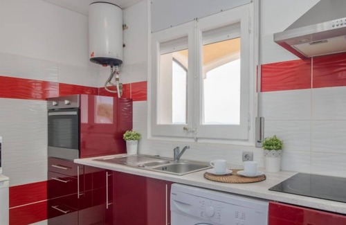 El Mas Fumats Apartment | Villa Hydra by Interhome