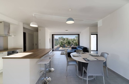 L'Ile-Rousse Villa | Villa ideal for family and friends - Private pool and spa - 5min beach