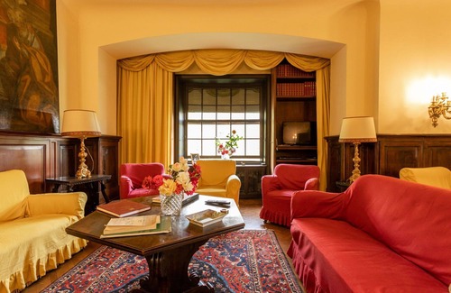 Bosisio Parini Villa | Villa in Bosisio Parini with 7 bedrooms sleeps 12