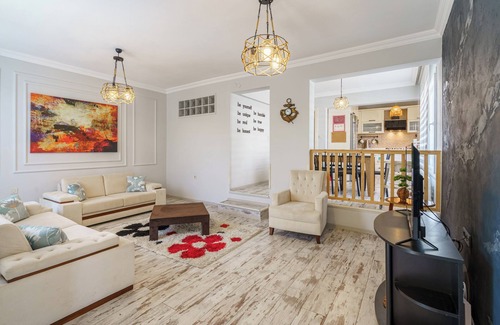 Kadnlar Denizi Mahallesi Villa | Villa in Complex with Garden & Shared Semi Olympic Swimming Pool in Kusadasi