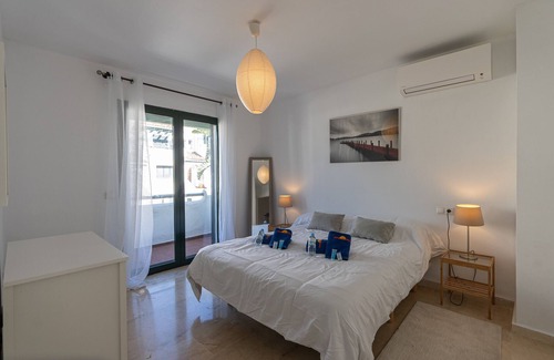 Manilva Ski Chalet | villa in goleto wwith private pool