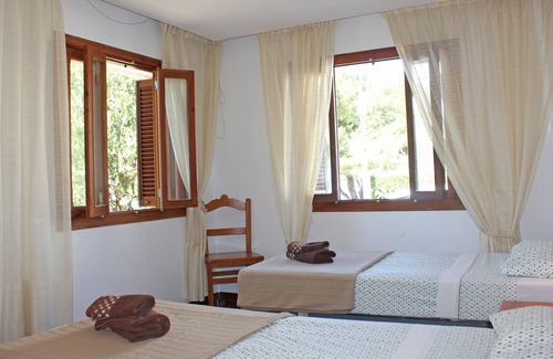 Mal Pas-Bon Aire House | VILLA IN MANRESA WITH SEA VIEWS