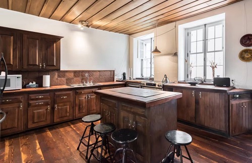 Ville-Marie House | Villa in old port Montreal